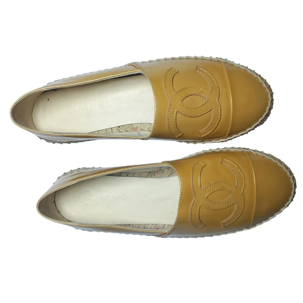 Chanel CC Logo Leather Espadrilles Mustard Yellow Flats Size 37 Made in Spain